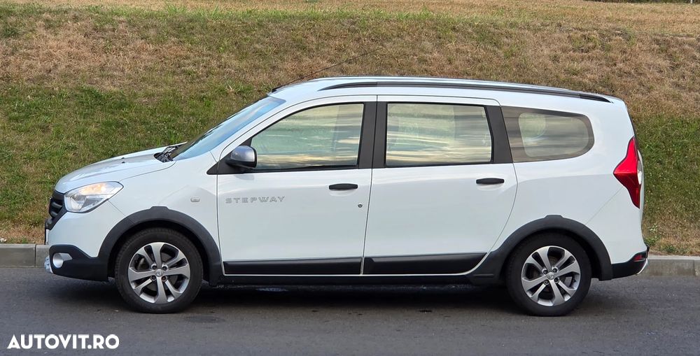 Dacia Lodgy 1.2 TCe 115 CP Stepway - 11