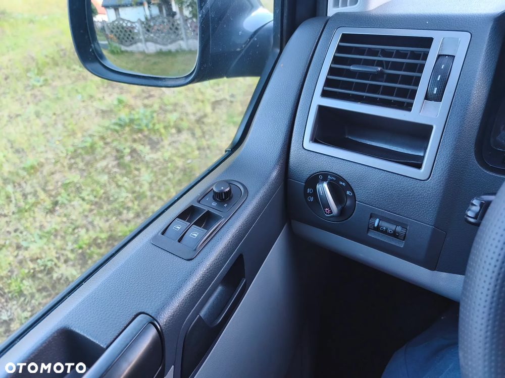 Volkswagen Transporter - 26