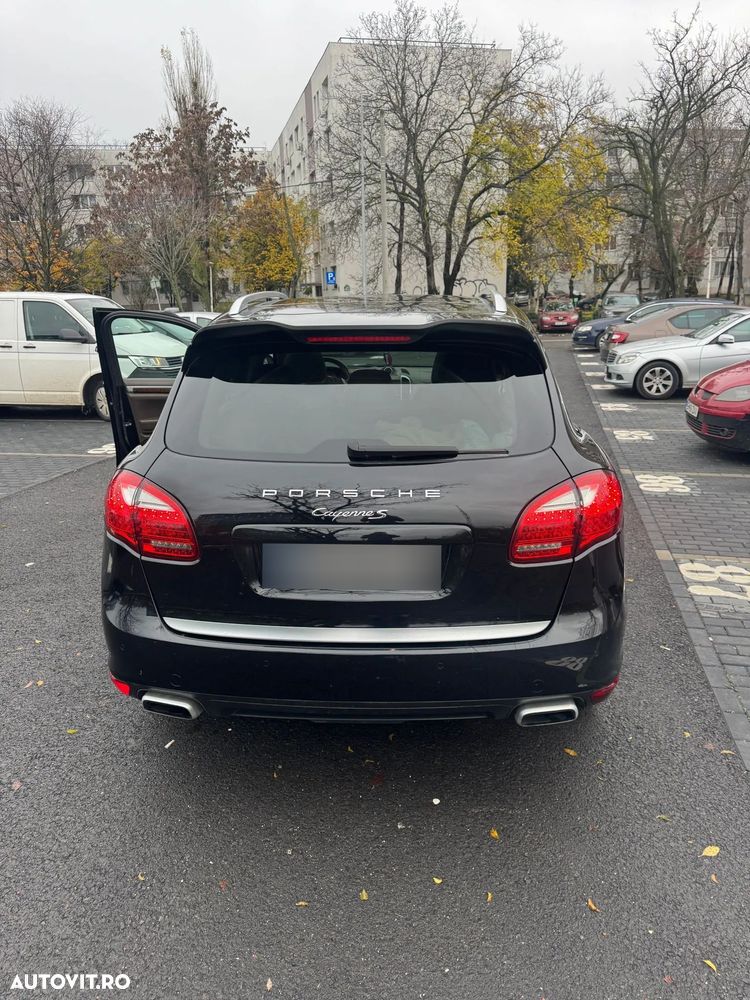 Porsche Cayenne - 3