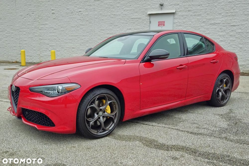 Alfa Romeo Giulia 2.0 Turbo 16V AT8-Q4 Ti - 3