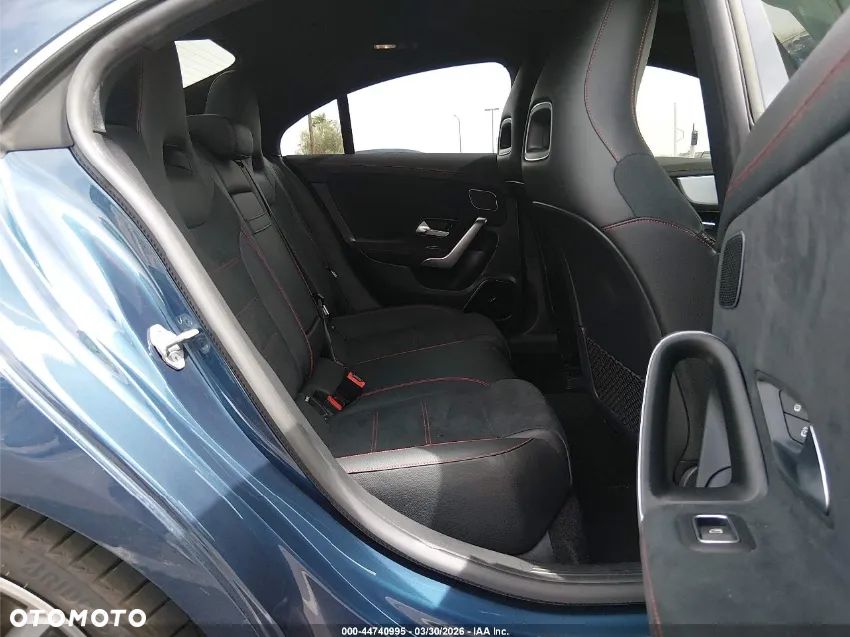 Mercedes-Benz CLA 250 4Matic 7G-DCT Edition 2020 - 11