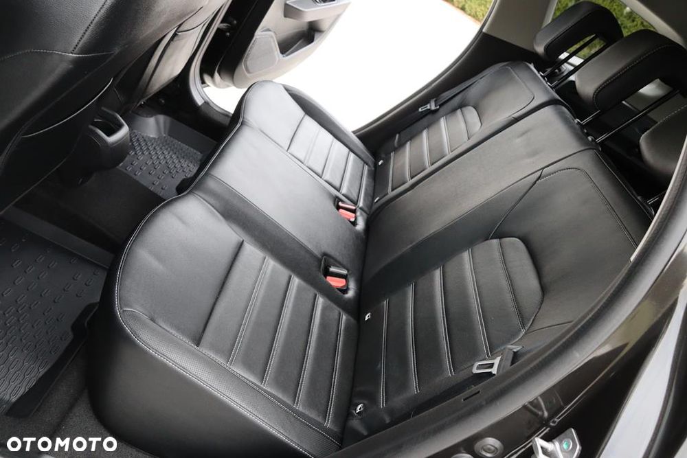 Dacia Duster 1.6 SCe Prestige - 29