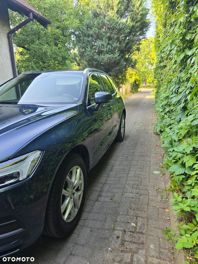 Volvo XC 60 D4 Momentum Pro - 24