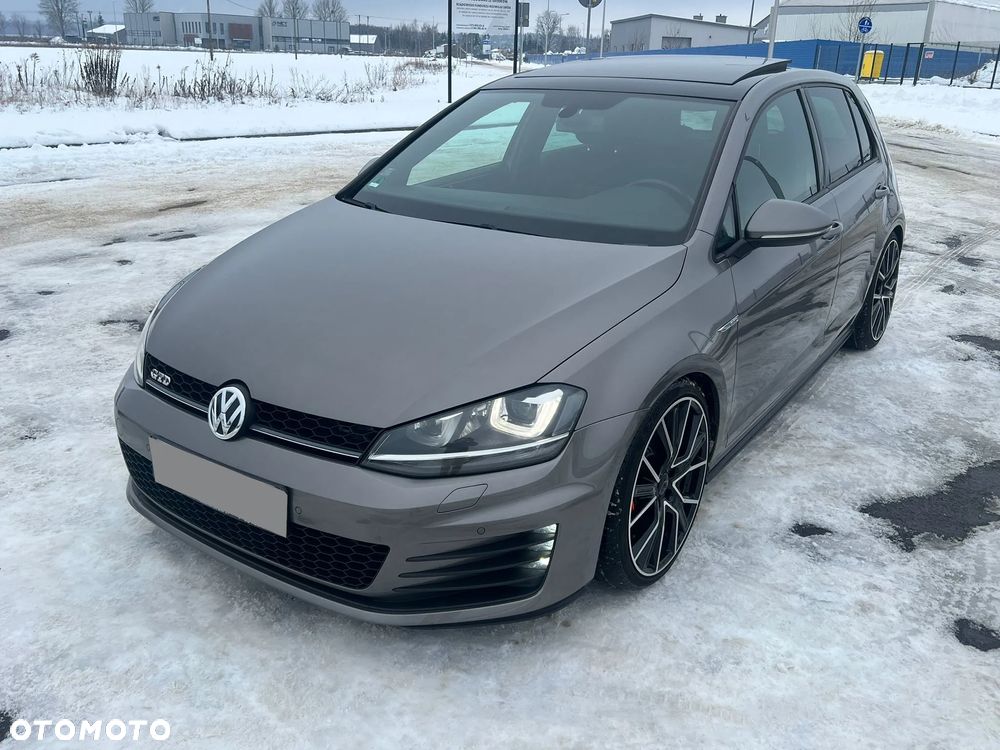 Volkswagen Golf - 29