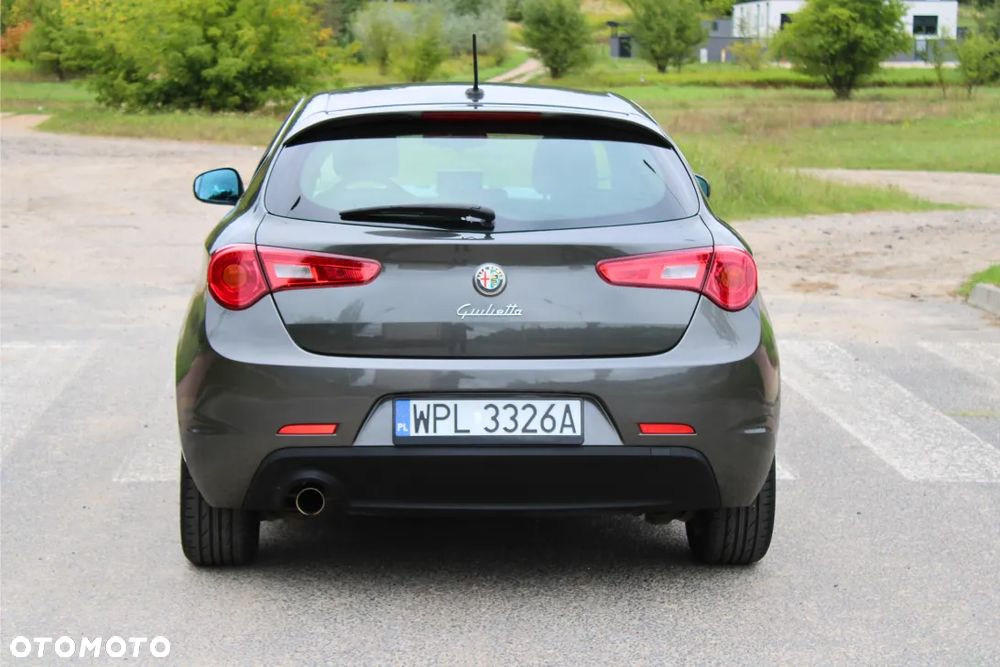 Alfa Romeo Giulietta 1.6 JTDM 16V - 10