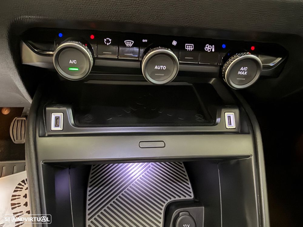 Citroën C4 PureTech 130 Stop&Start SHINE - 14