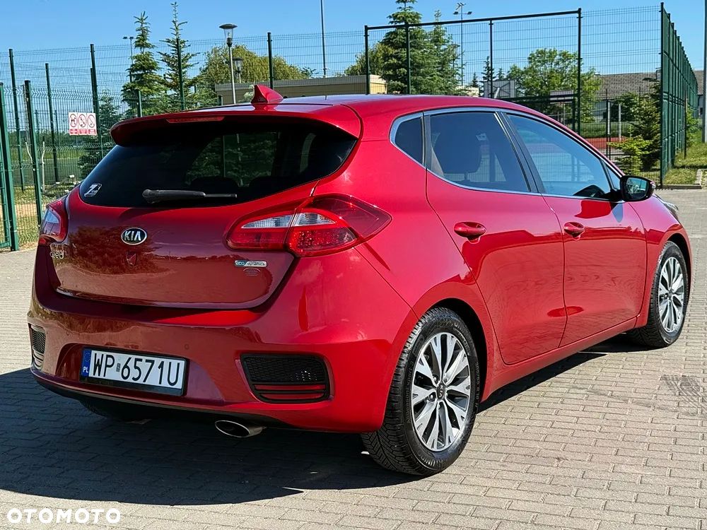 Kia Ceed 1.4 L - 13