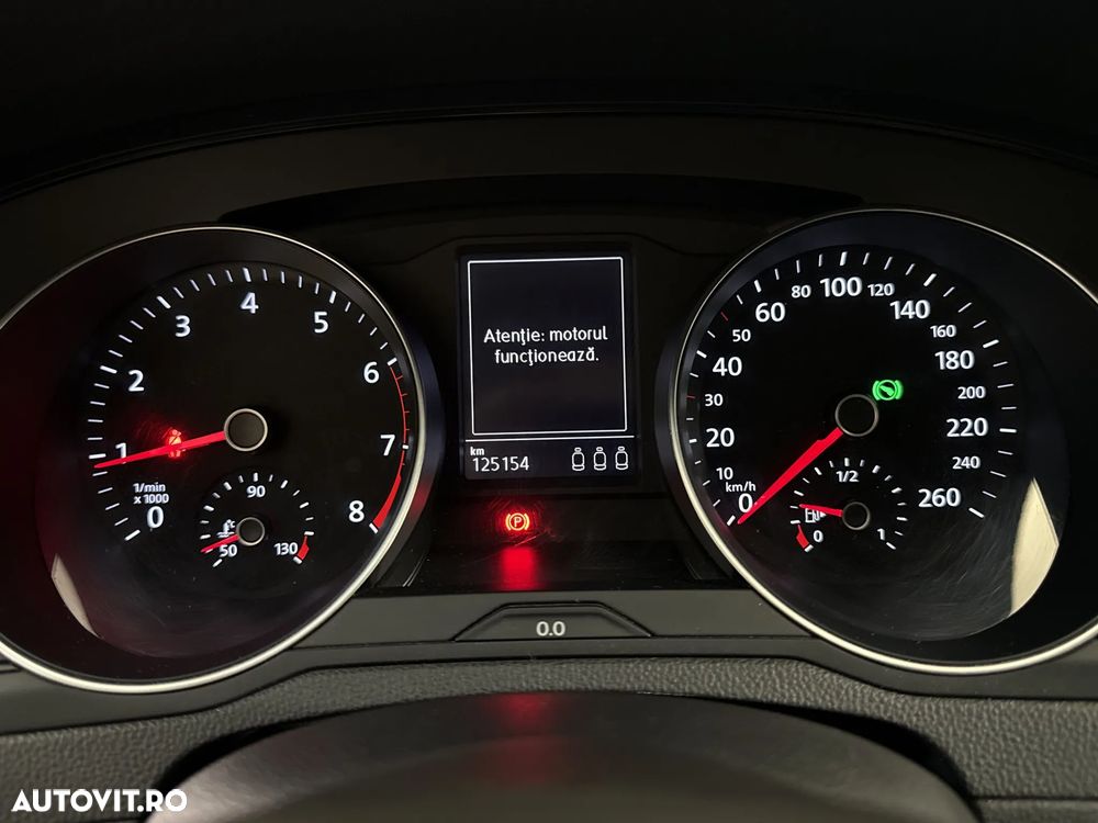 Volkswagen Passat - 11