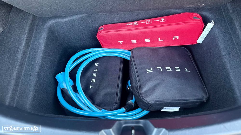 Tesla Model 3 Standard Range Plus RWD - 28