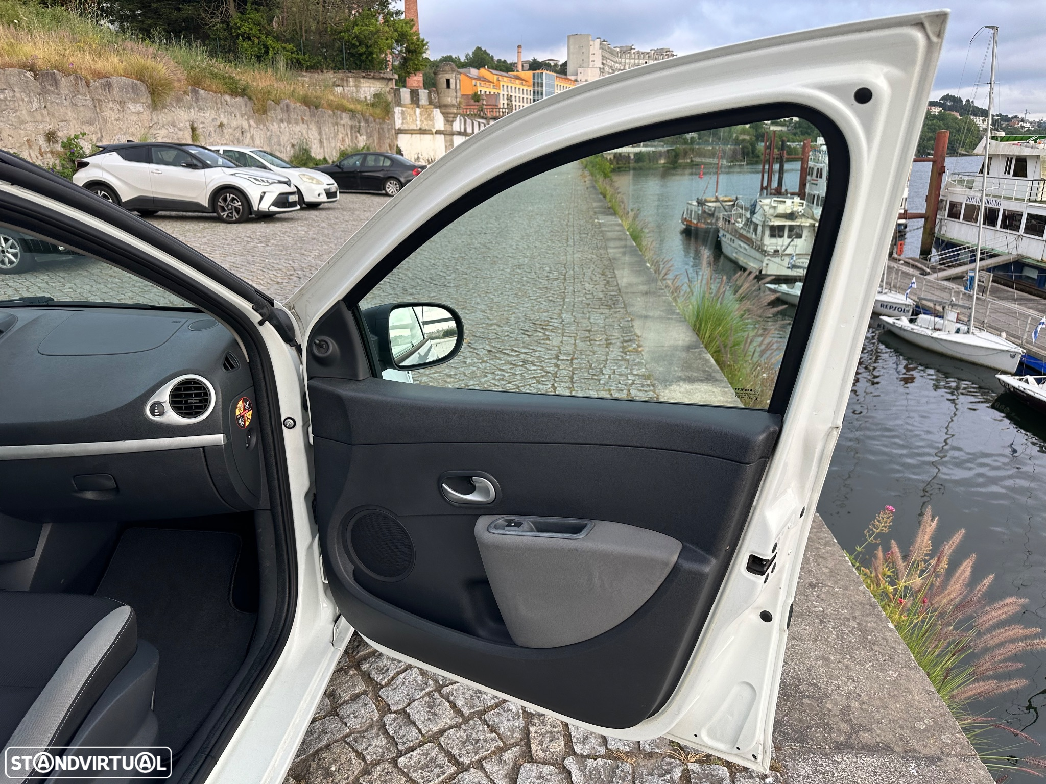 Renault Clio 1.5 dCi 90 FAP Dynamique - 19