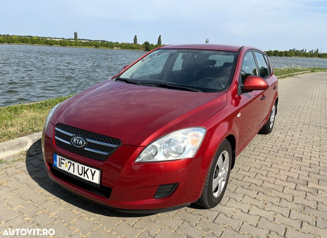 Kia Ceed Cee'd 1.4 GSL BEST - 1