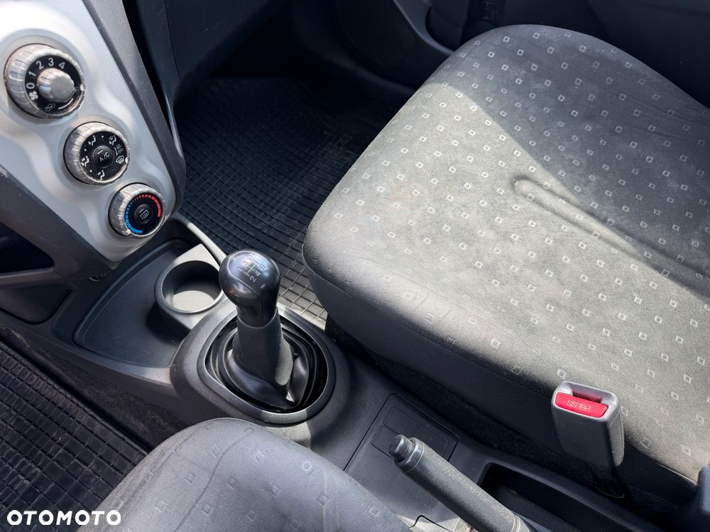 Toyota Yaris 1.3 Luna - 13