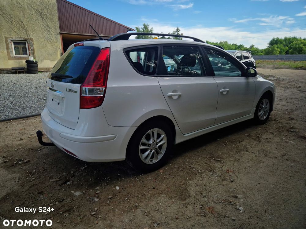 Hyundai i30 i30cw 1.4 UEFA EURO 2012 Edition - 27