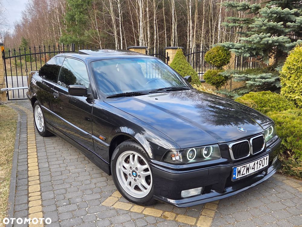 BMW Seria 3 323i - 7