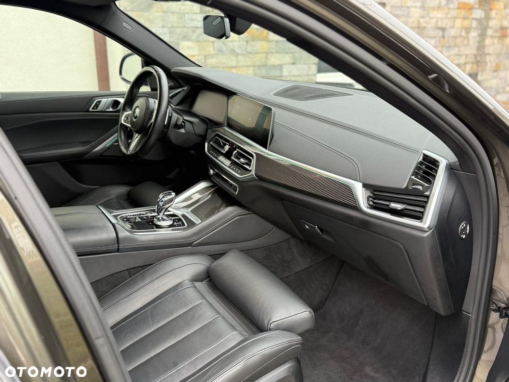 BMW X6M - 13