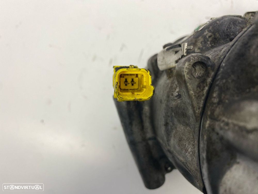 Compressor de ar condicionado PEUGEOT 307 1.4 16V REF. MOTOR KFU - 5
