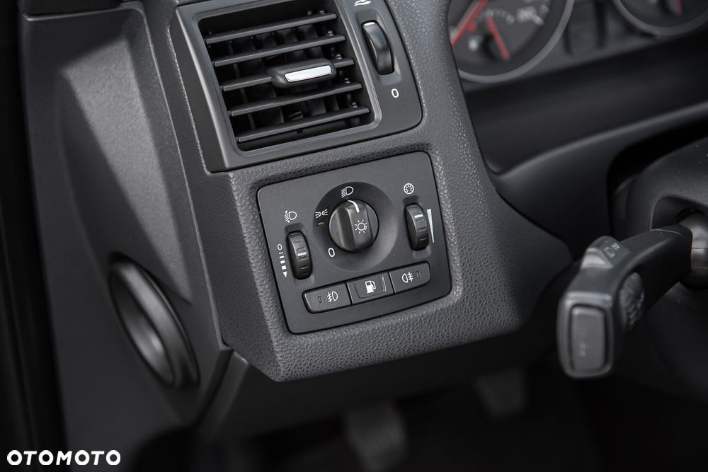 Volvo C70 2.4i Momentum - 14