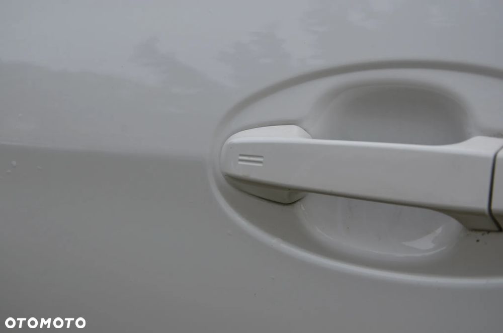 Toyota Yaris Hybrid 1.5 VVT-i Y20 Team Deutschland - 21