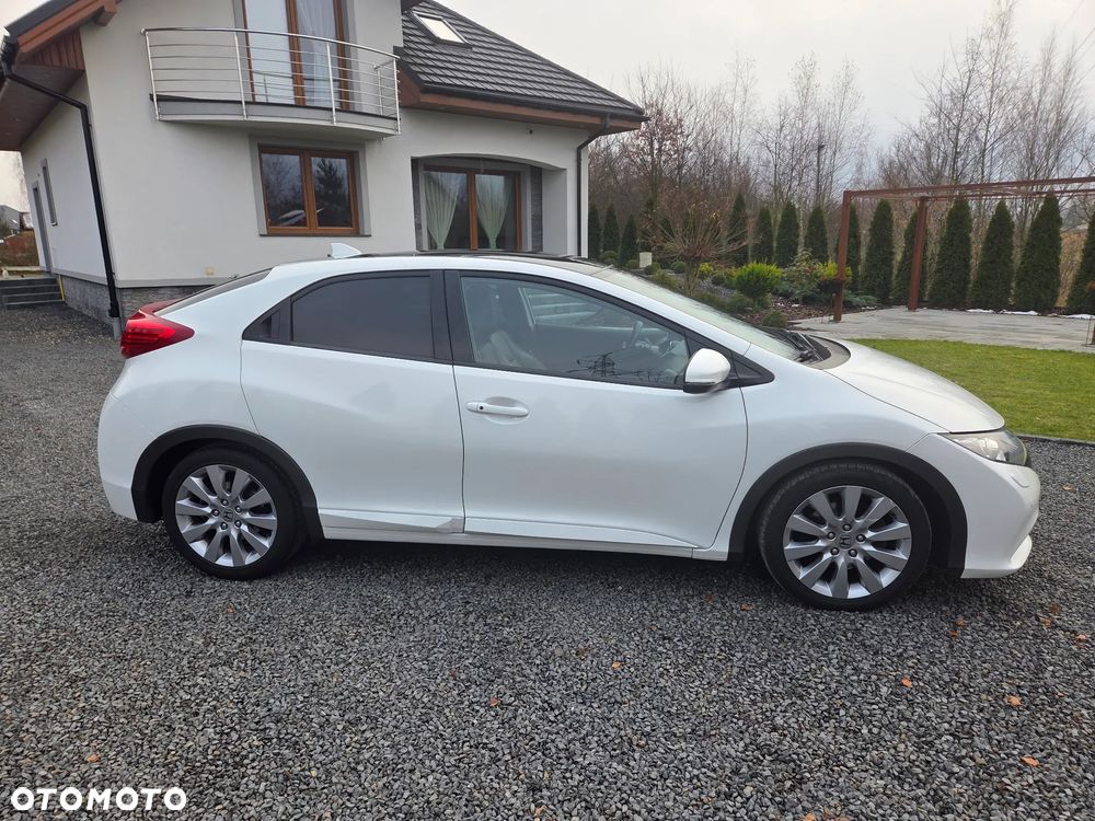 Honda Civic 1.8 Executive NAVI - 6