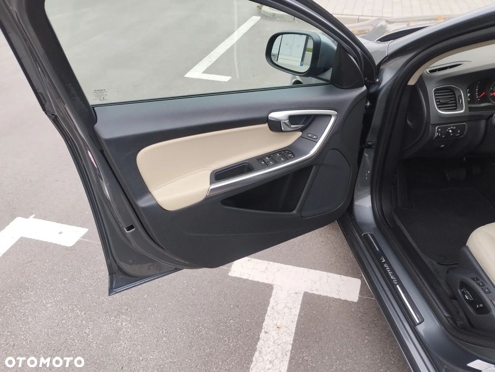 Volvo S60 - 23