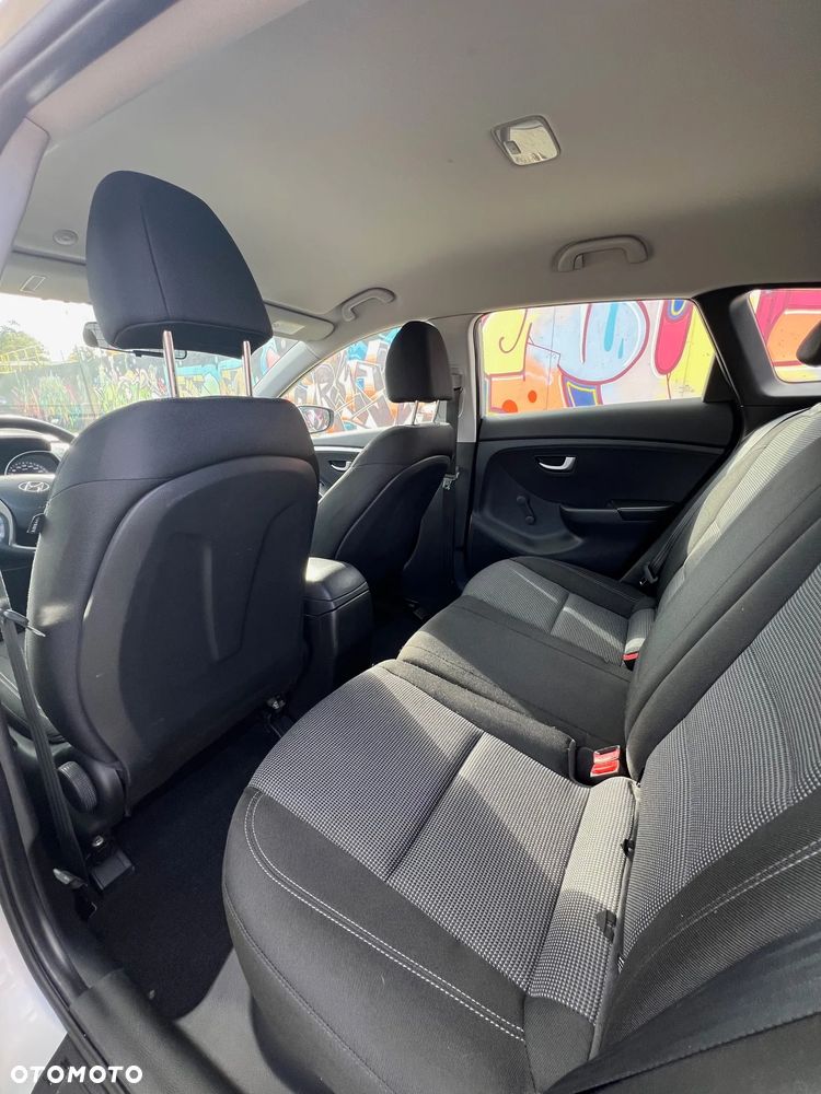 Hyundai i30 1.6 Comfort - 15