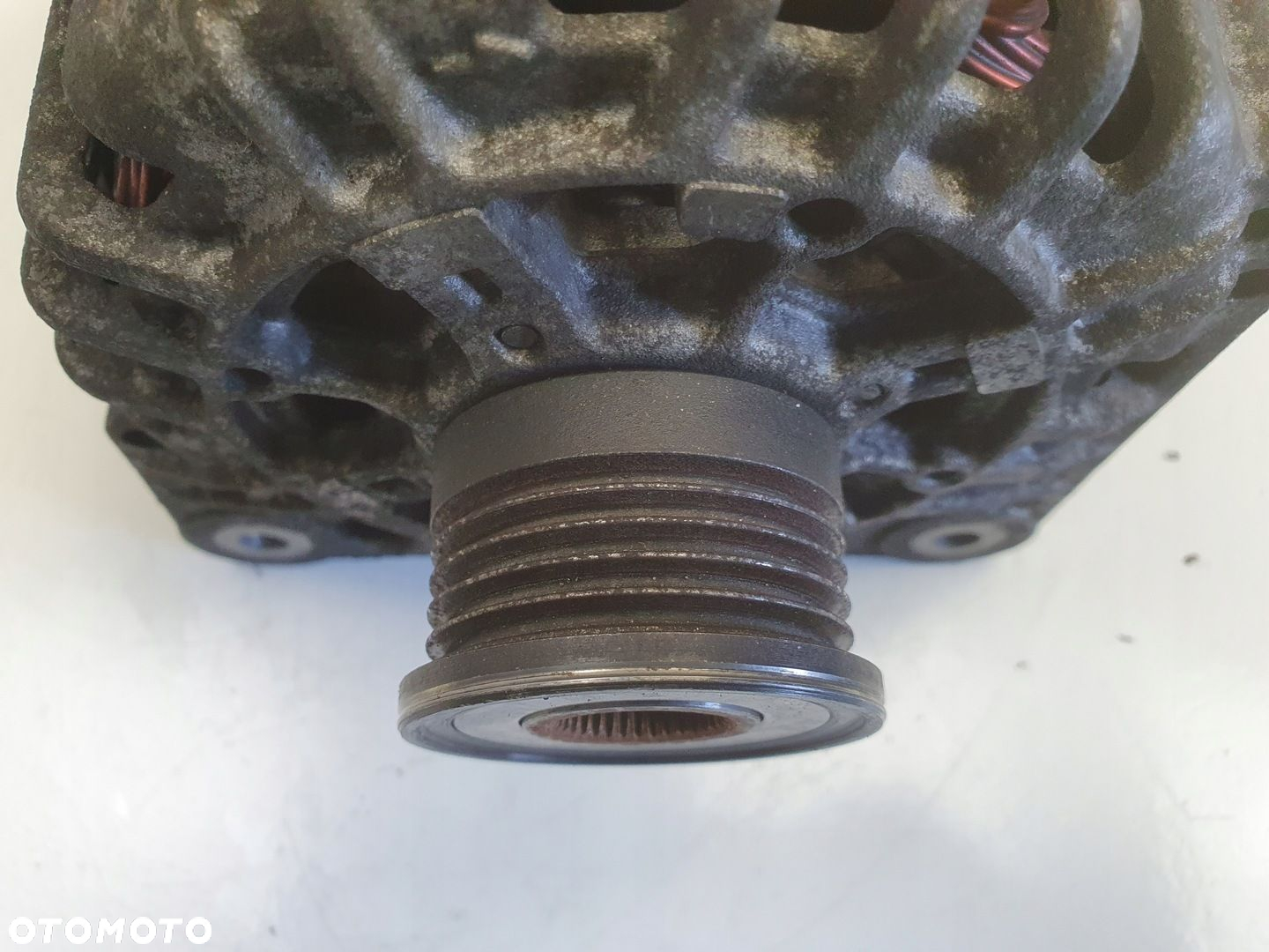 Opel Vivaro 1.9 DCI ALTERNATOR valeo 8200538815 - 8