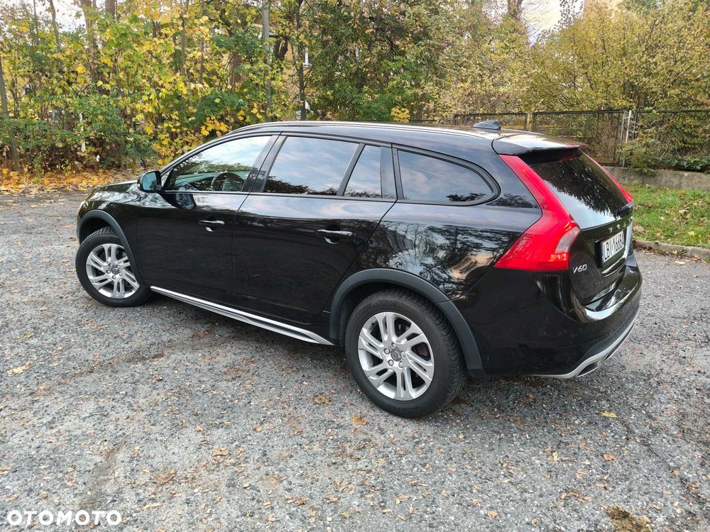 Volvo V60 Cross Country 2018 photo 5