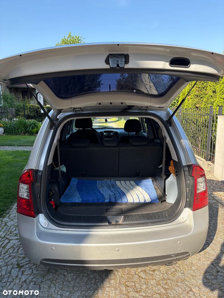Kia Carens 2.0 EX - 10