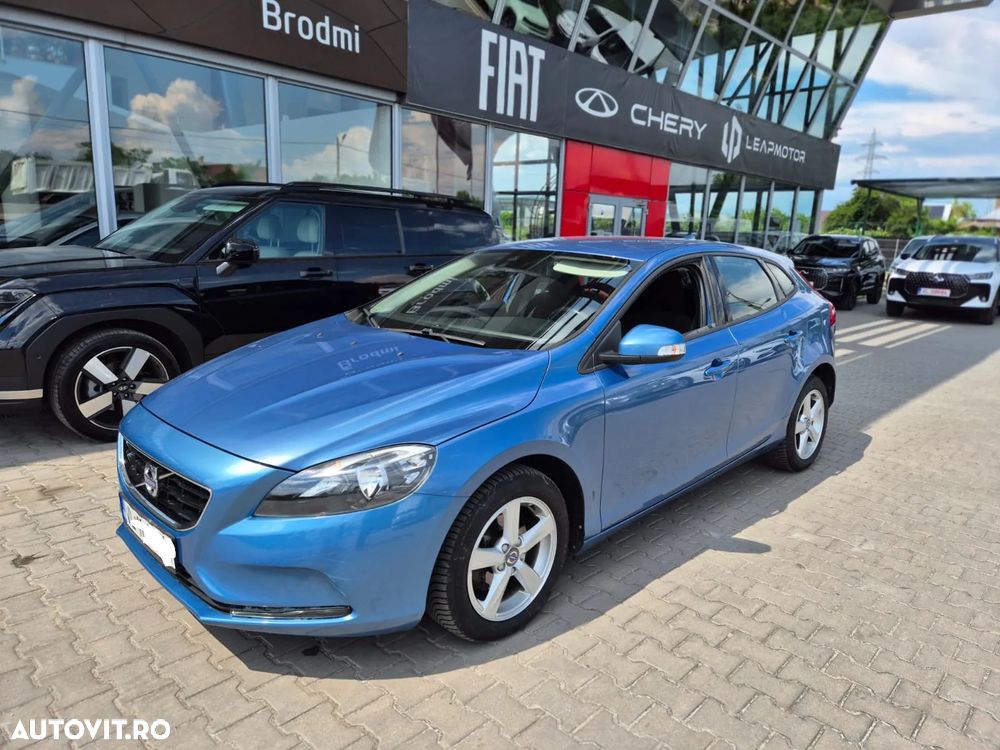 Volvo V40 D2 Basic - 2