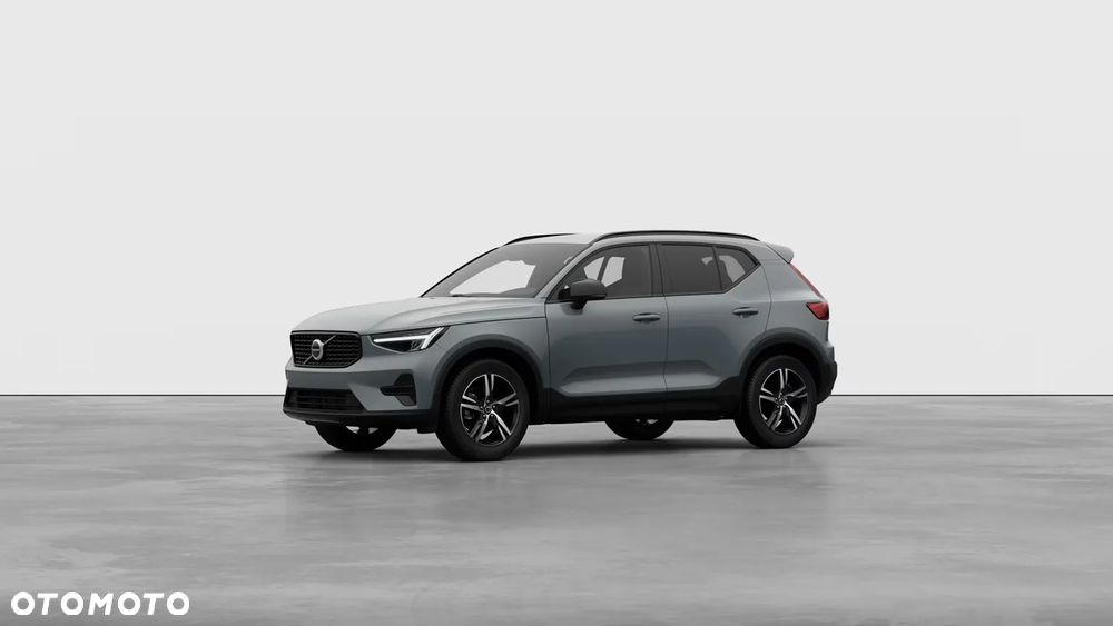 Volvo XC 40 B3 Plus Dark - 2