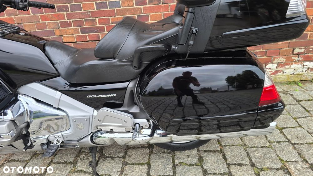 Honda GL - 11