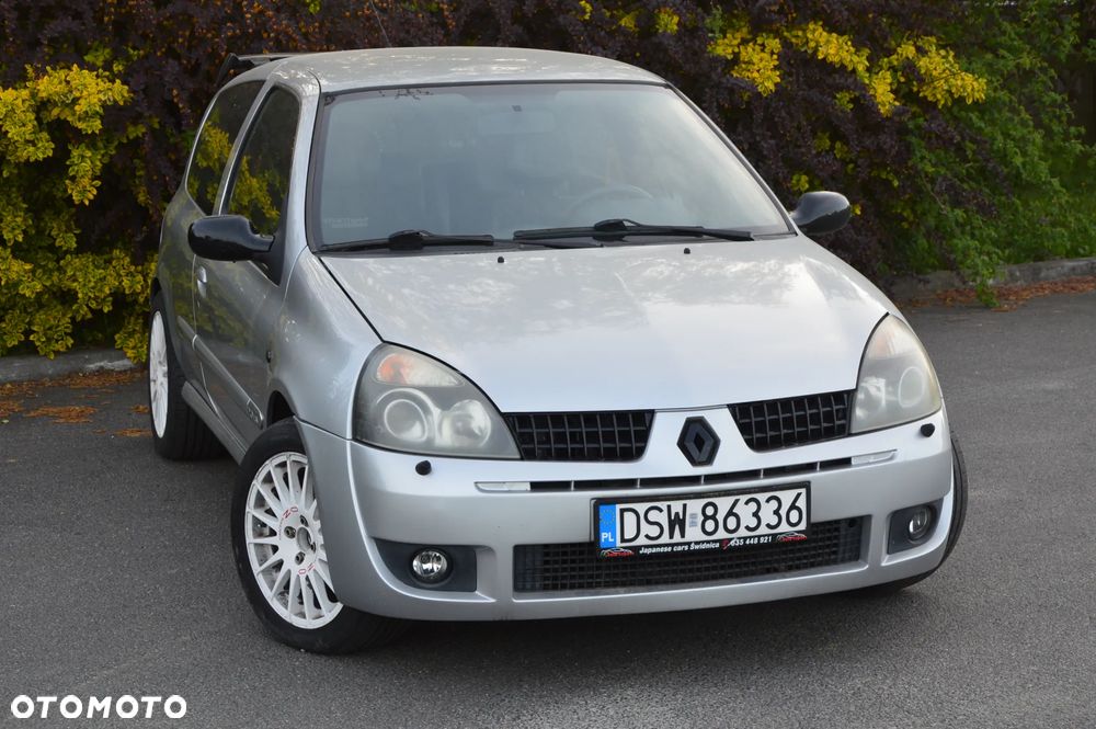 Renault Clio - 18