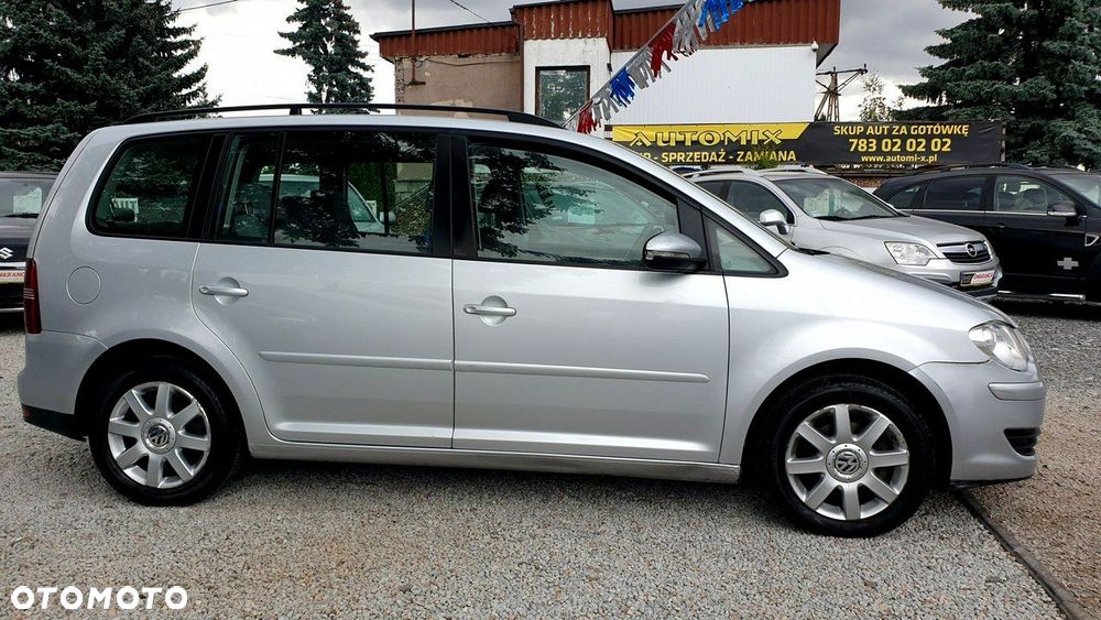 Volkswagen Touran - 29