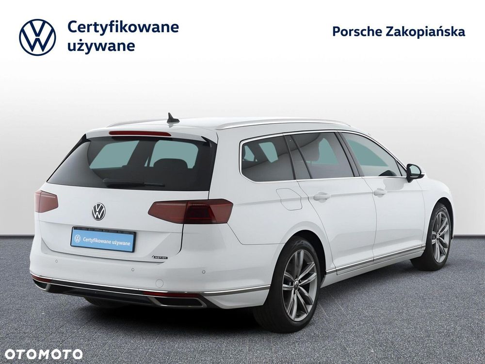 Volkswagen Passat Variant 2.0 TDI 4Mot Elegance DSG - 5