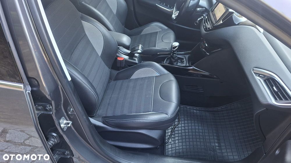 Peugeot 2008 PureTech 130 GPF Stop&Start Allure - 12