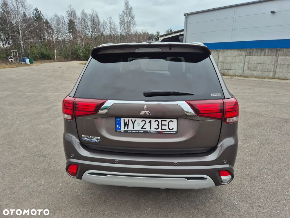 Mitsubishi Outlander Instyle + - 4