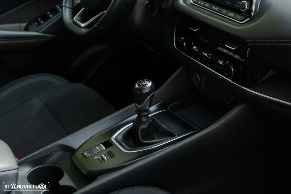 Nissan Qashqai 1.3 DIG-T Business Edition - 22