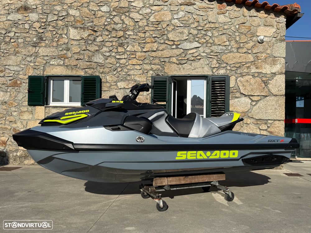 Sea-Doo RXT X 325 - 1