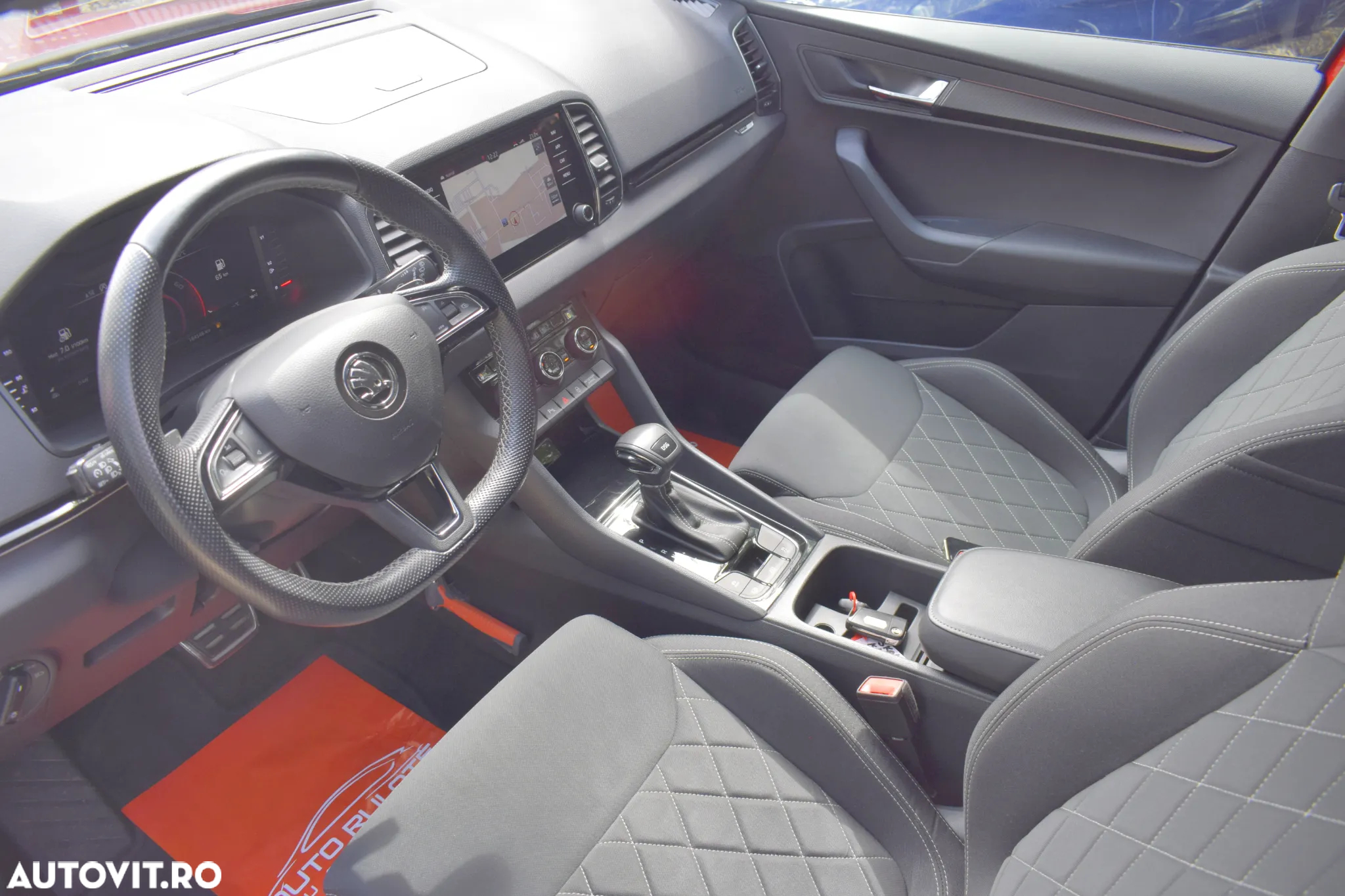 Skoda Karoq 1.5 TSI ACT DSG Sportline - 11