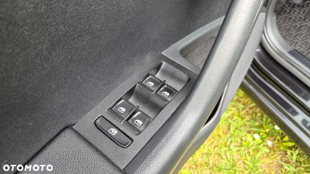 Skoda Octavia 2.0 TDI 4x4 Style DSG - 9