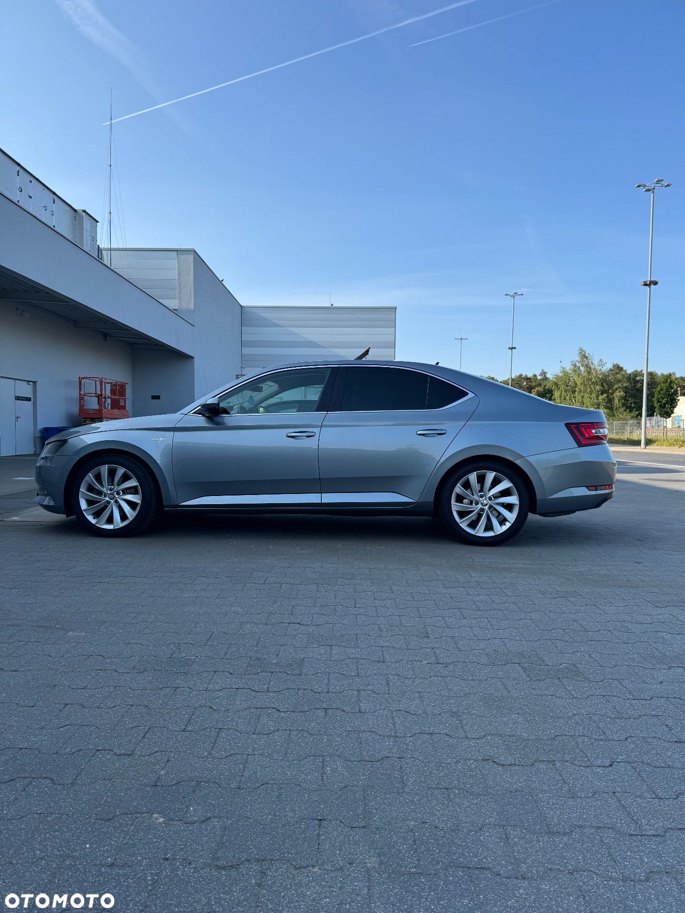 Skoda Superb 2.0 TSI L&K DSG - 1