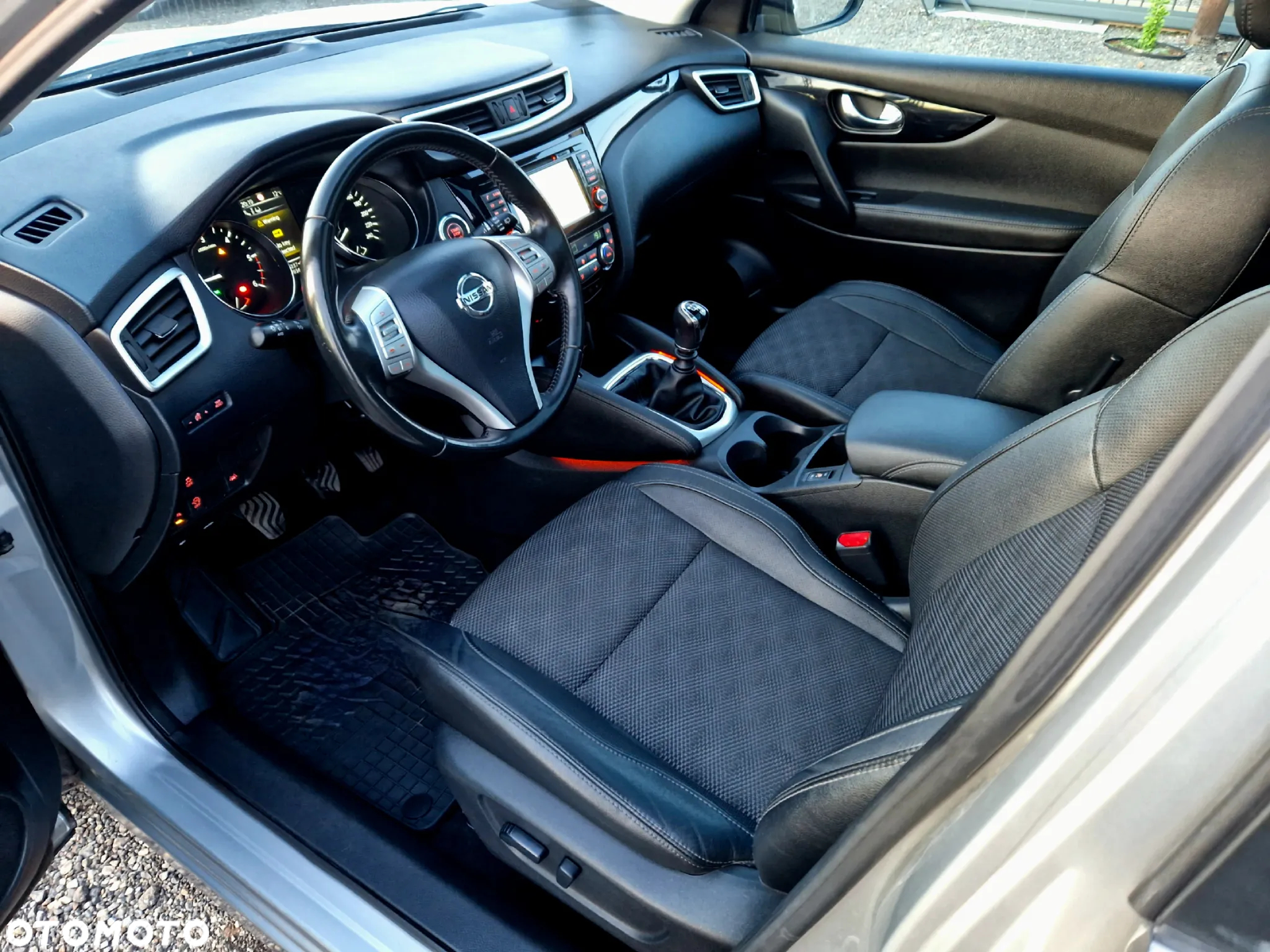 Nissan Qashqai 1.6 DCi Tekna - 14