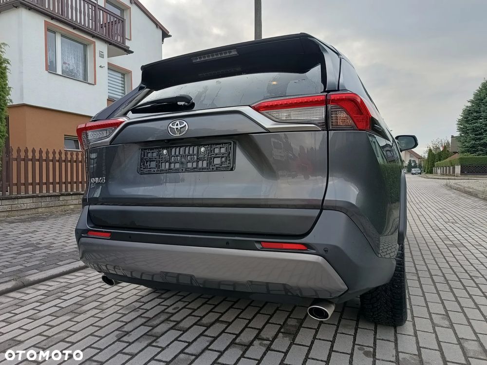 Toyota RAV4 - 10