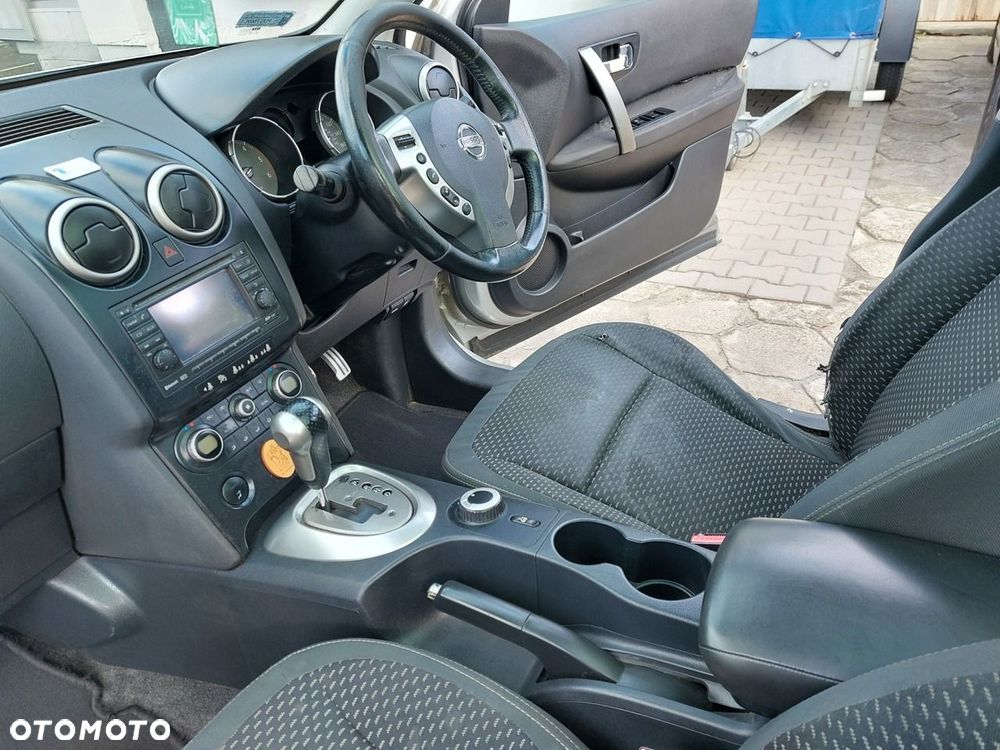 Nissan Qashqai+2 - 11