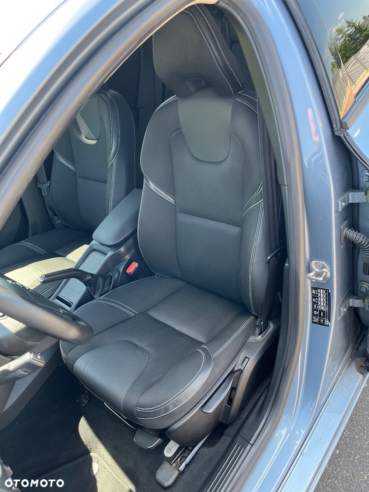 Volvo V40 D2 Kinetic - 11