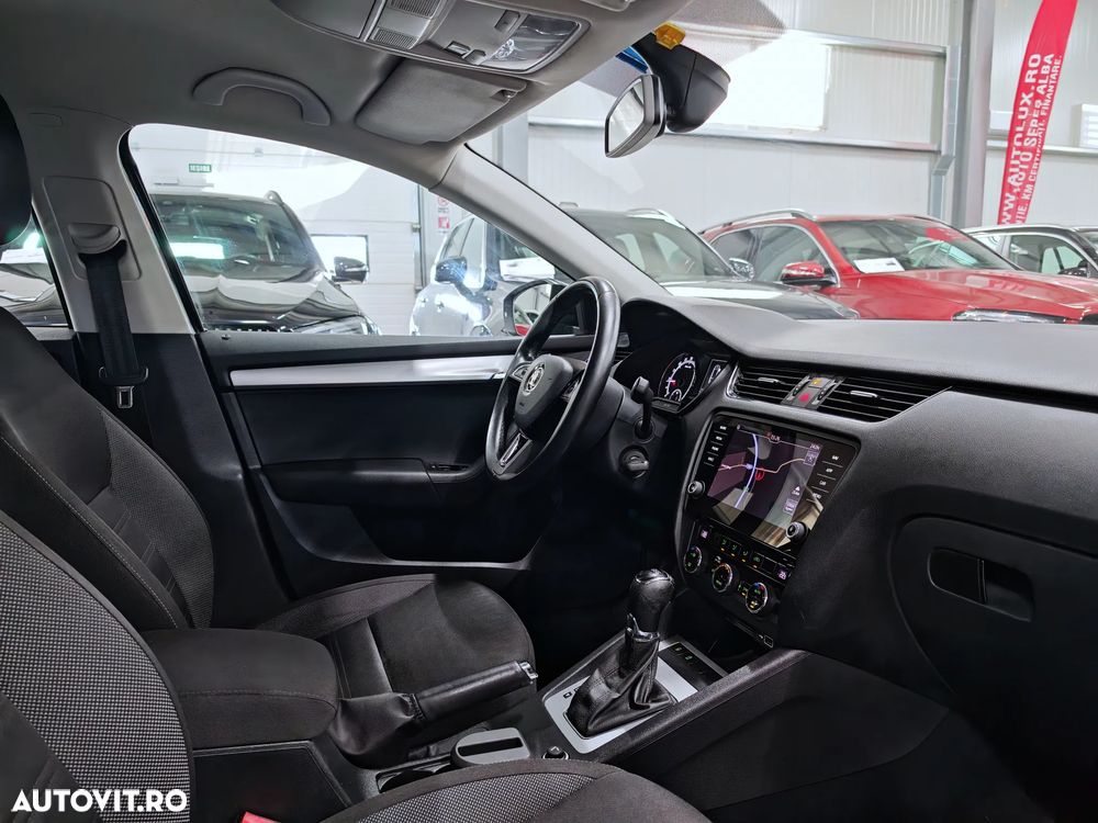 Skoda Octavia 1.6 TDI DSG Style - 11