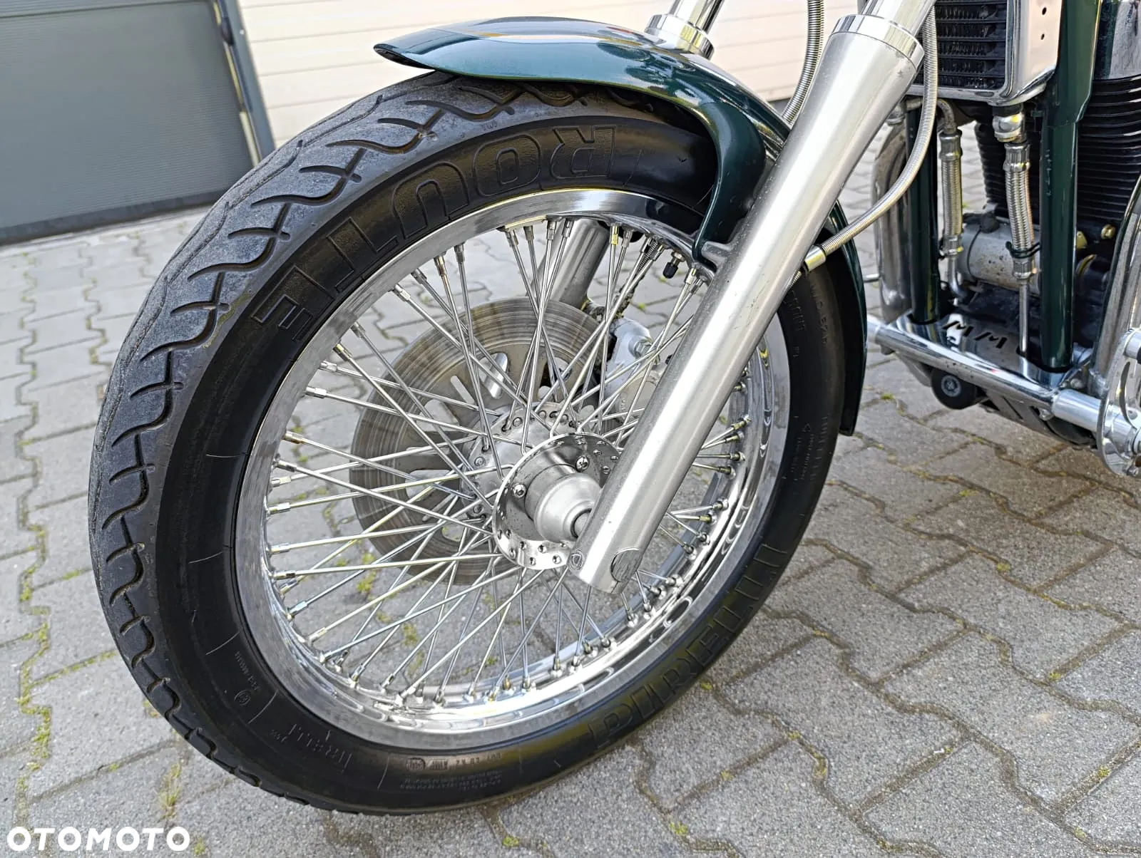 Suzuki Intruder - 12