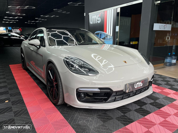 Porsche Panamera 4 S