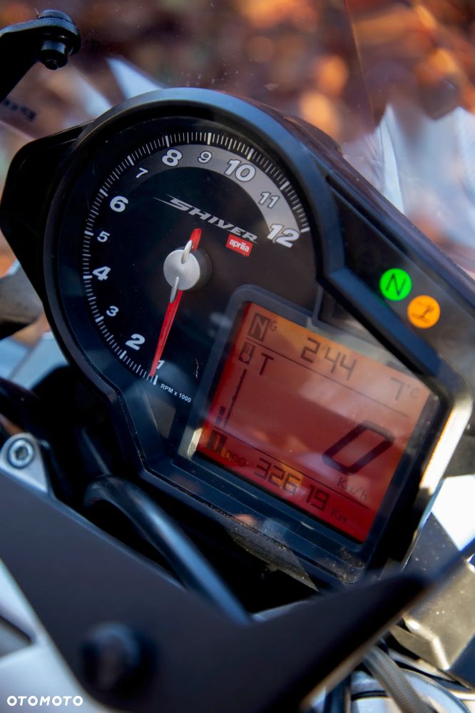 Aprilia Shiver - 12