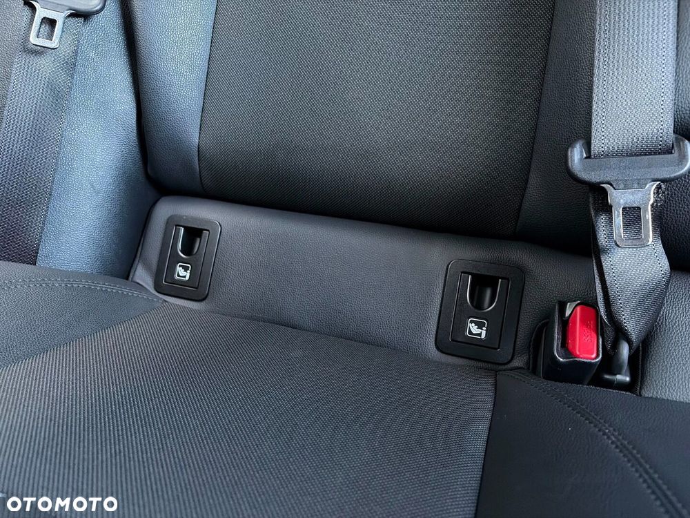 Toyota Corolla 2.0 Hybrid GR Sport - 24